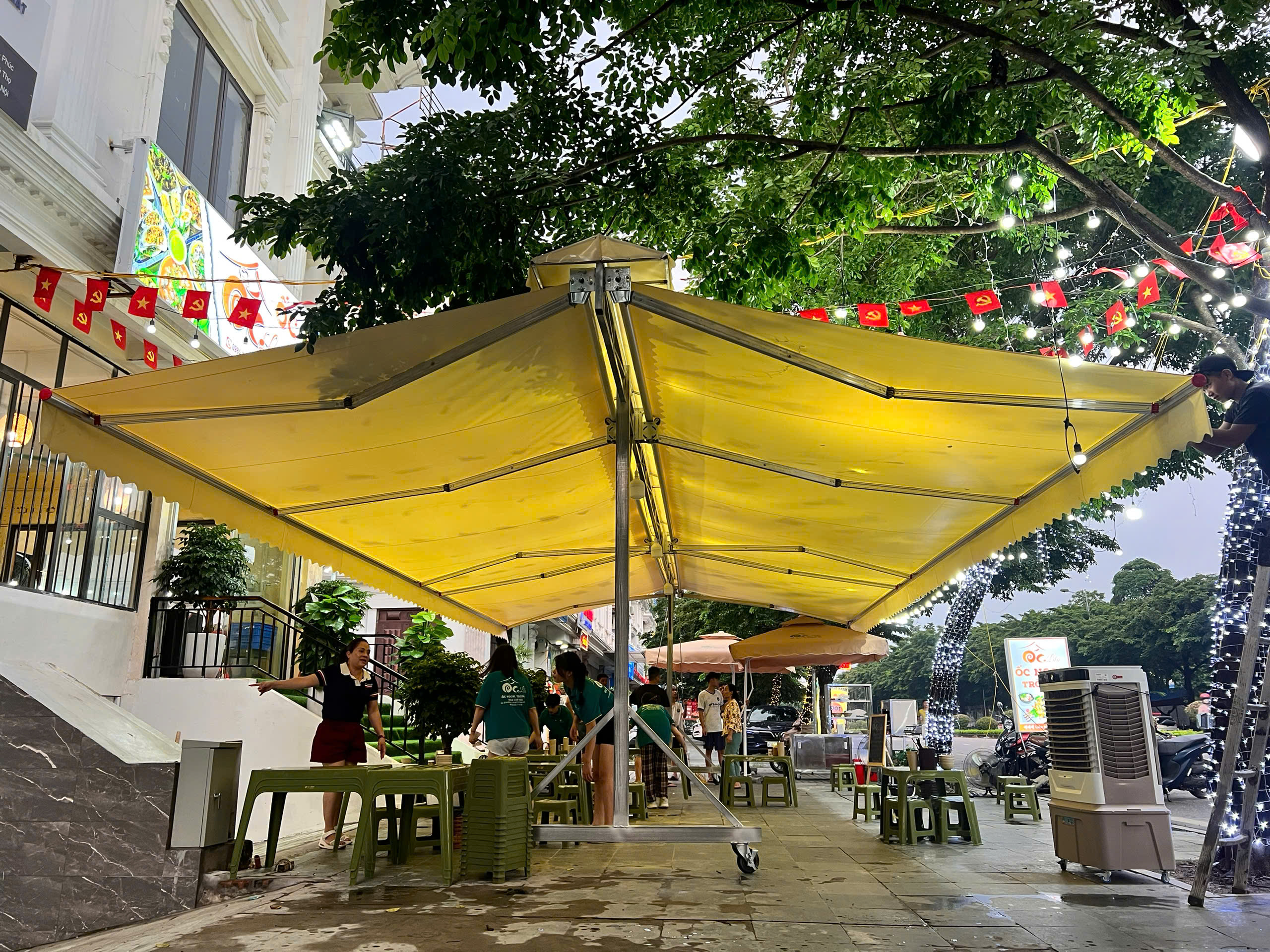 Mái hiên di động chữ A có bánh xe đẩy MH004